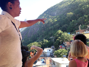 favela page_02